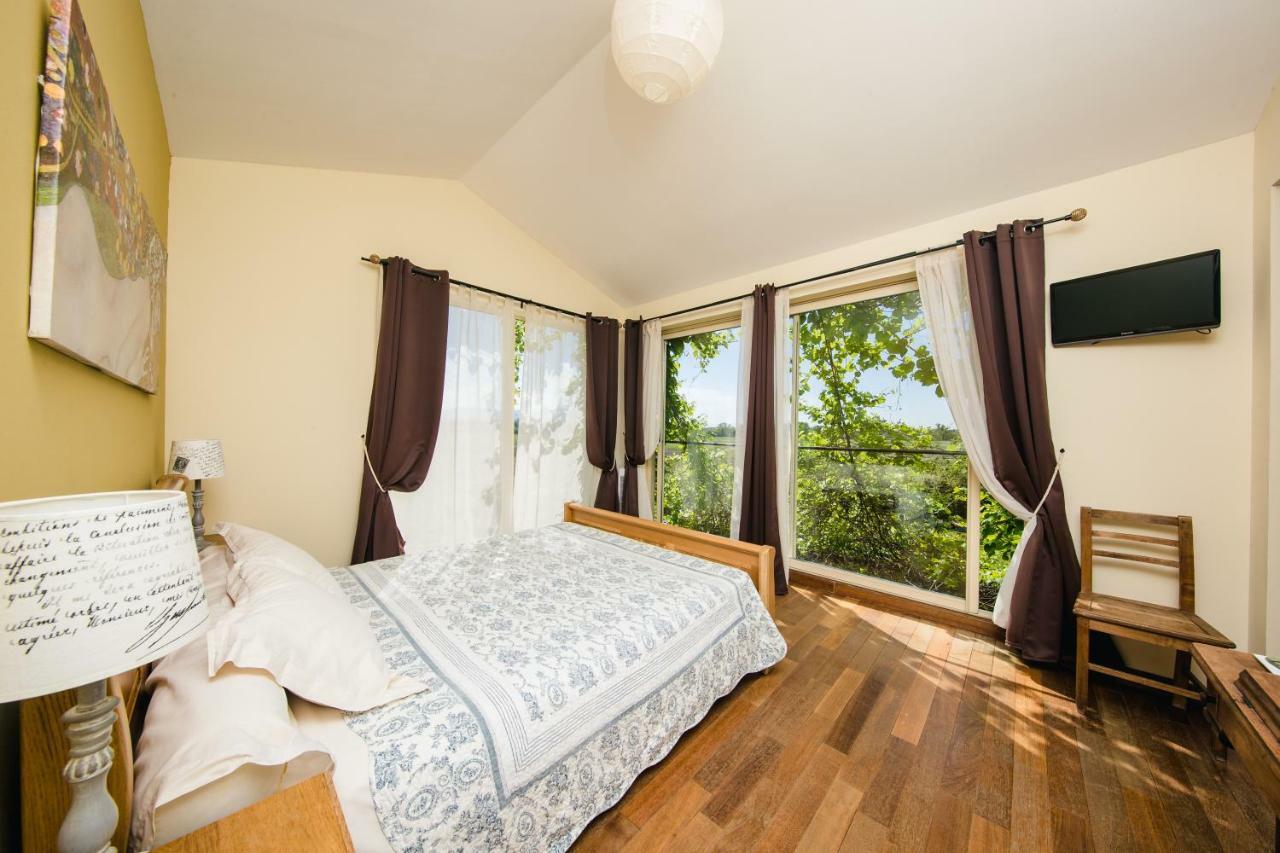 Domaine Rouge-Bleu Bed & Breakfast Sainte-Cécile-les-Vignes Екстериор снимка